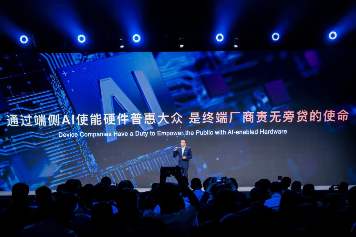 HONOR CEO George Zhao on stage at MWC Shanghai 2024 unveiling HONOR's new AI innovations